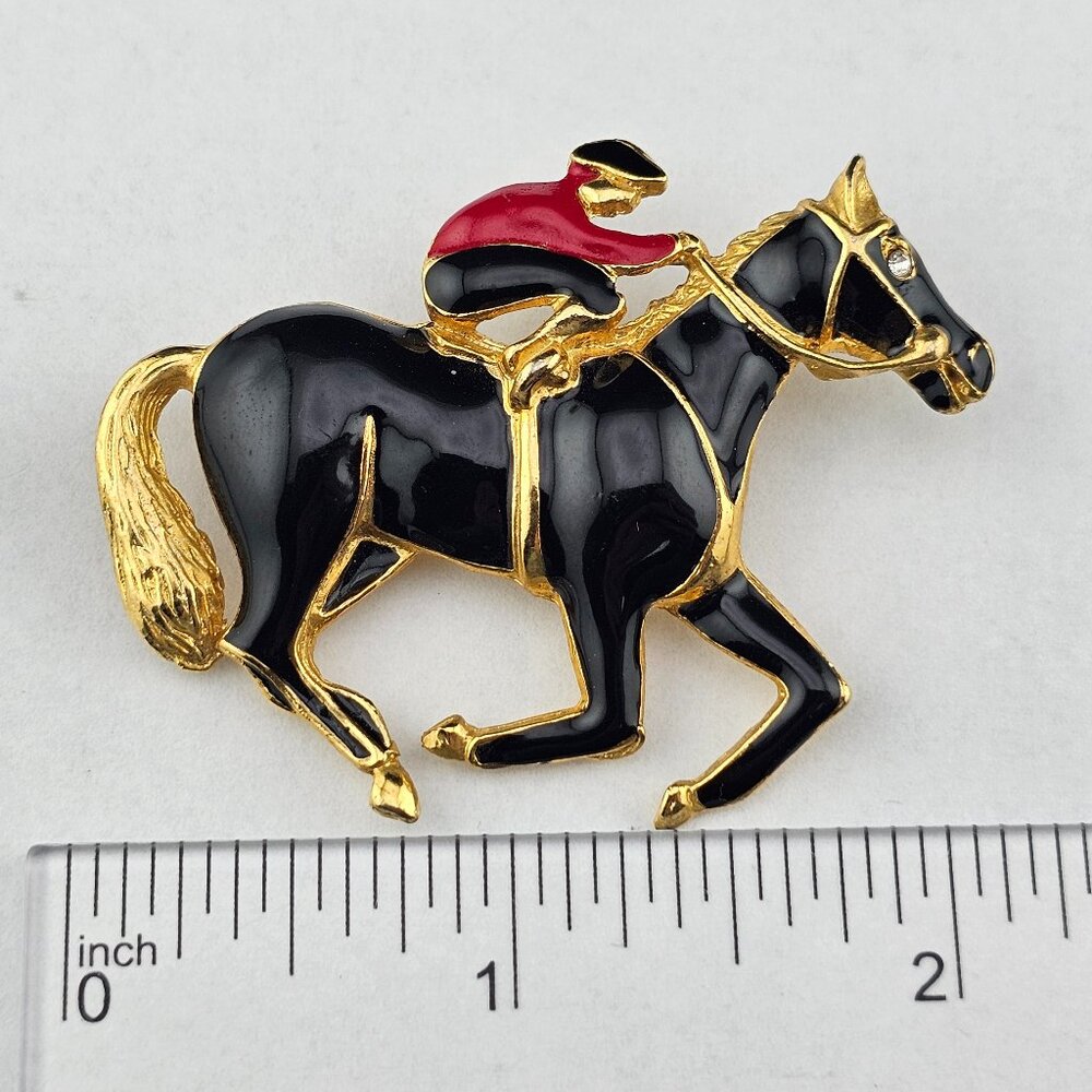 Vintage Red Black Enamel Kentucky Derby Racehorse Horse Jockey Enamel Pin 2" - Picture 3 of 3